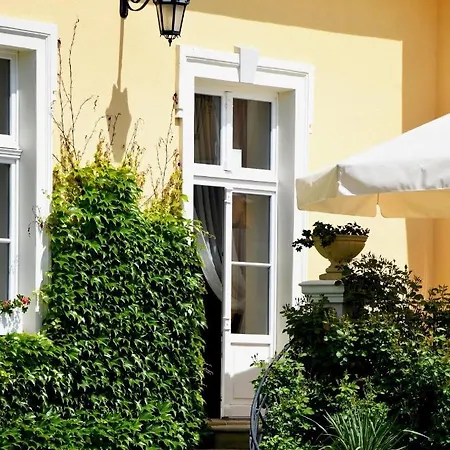 Hotell Palac Bugaj Raszkow (Greater Poland)